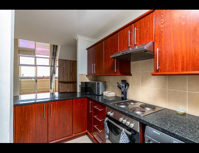2 BEDROOM APARTMENT TO LET IN CENTURY CITY